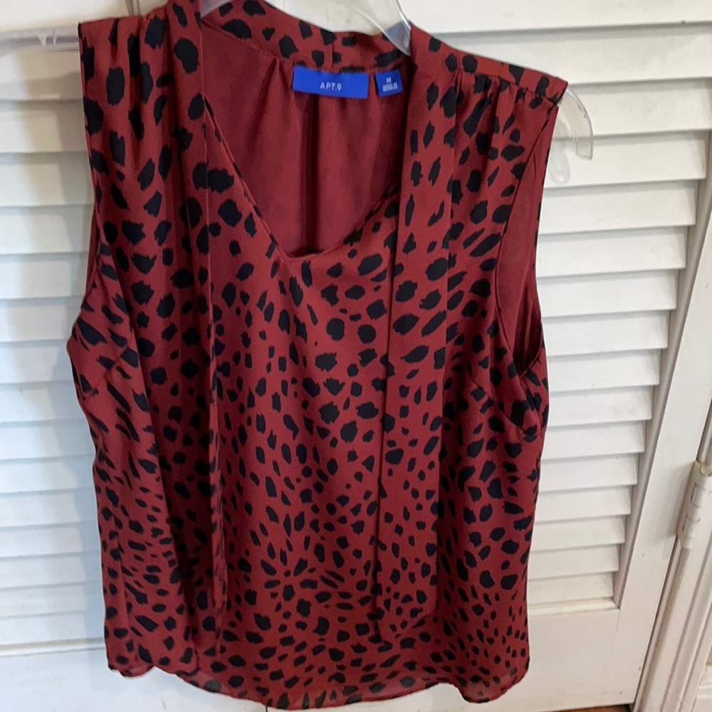 Apt 9 sleeveless blouse